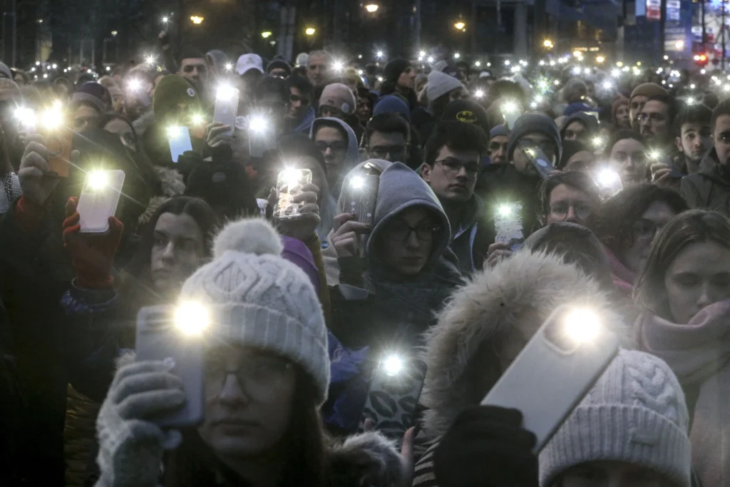 Vi E Desetina Hiljada Gra Ana Okupilo Se Na Protestima Znatno