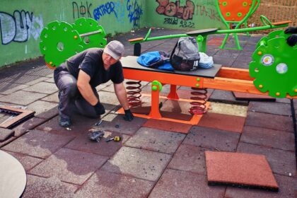 Rekonstrukcija dečijih igrališta u Lazarevcu: Radovi na pet lokacija