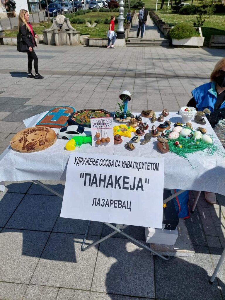 Lazarevac pred ogledalom: Šta se krije iza nevidljivih prepreka i borbe udruženja „Panakeja“ za dostojanstvo osoba sa invaliditetom