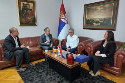 Srbija i Kina unapređuju saradnju u oblasti digitalizacije poljoprivrede i primene veštačke inteligencije